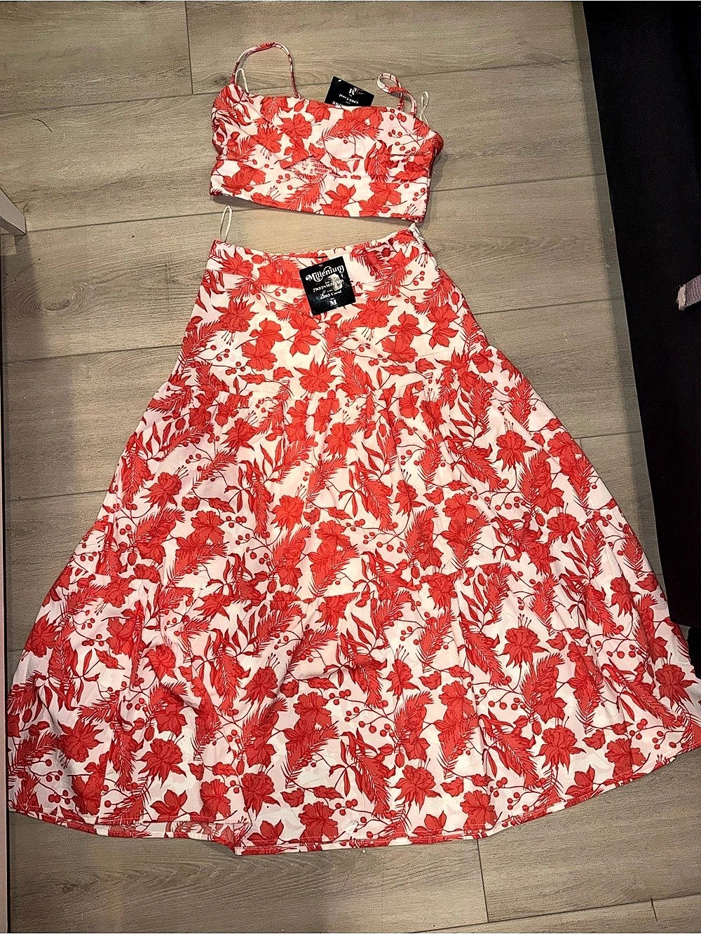Millennium Floral Skirt Set in Red & White